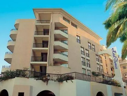 Adonis - Thomas Hotel
